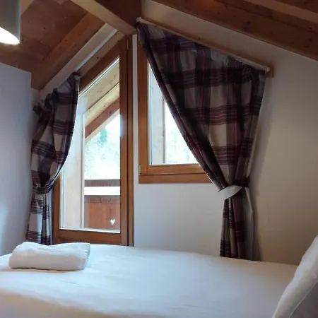 8 Person With Hot Tub In Portes Du Soleil