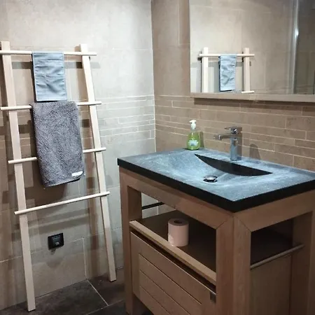 8 Person With Hot Tub In Portes Du Soleil * Montriond